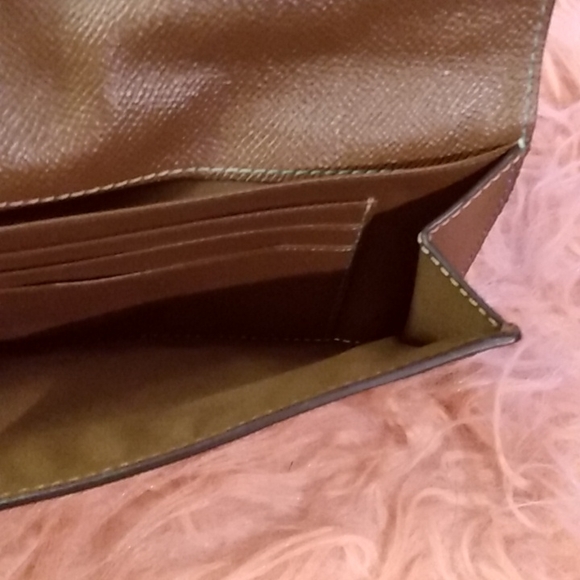 Coach - Picture 6 of 6